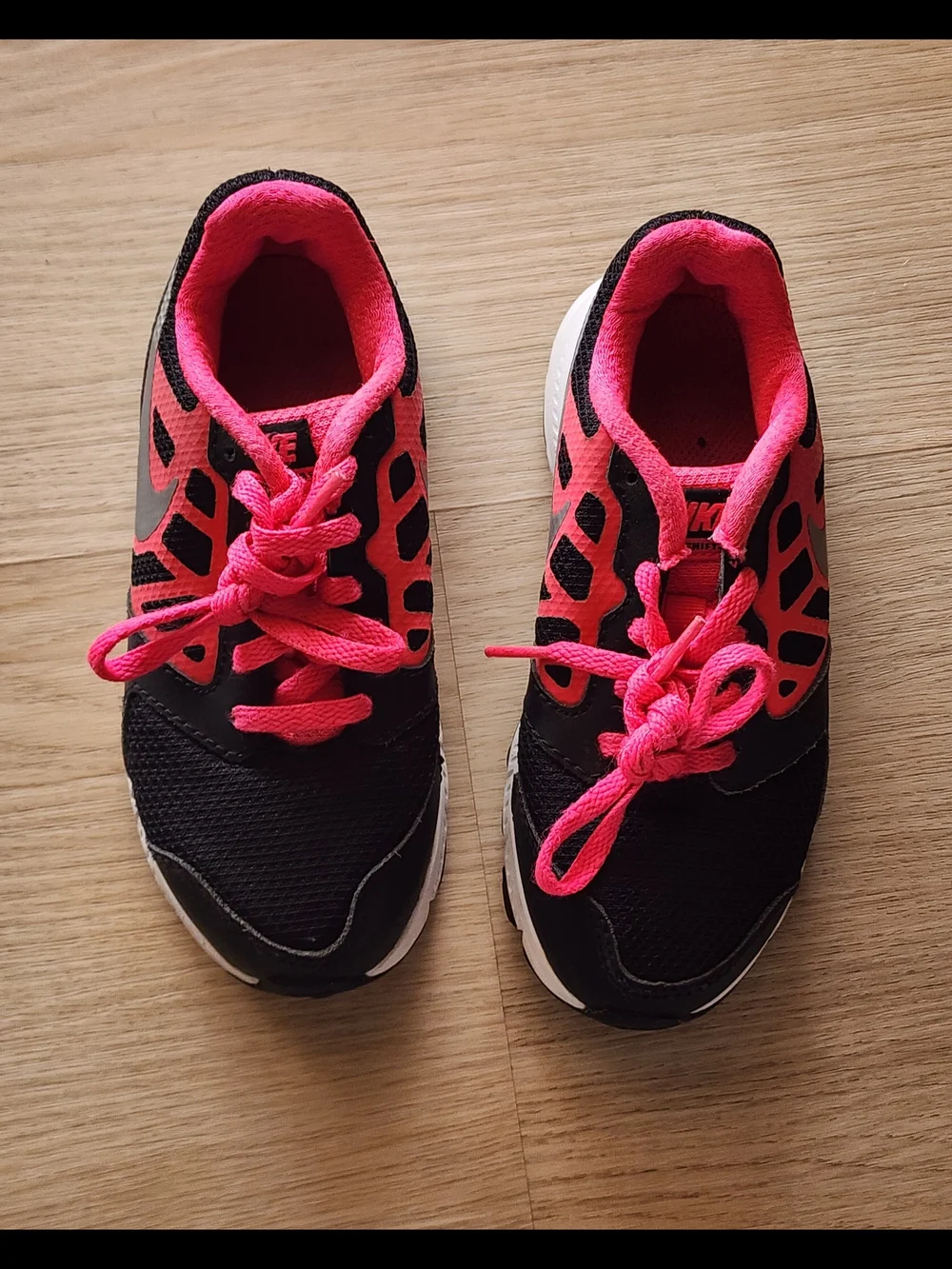 Nike Kids Black and Hot Pink Sneakers